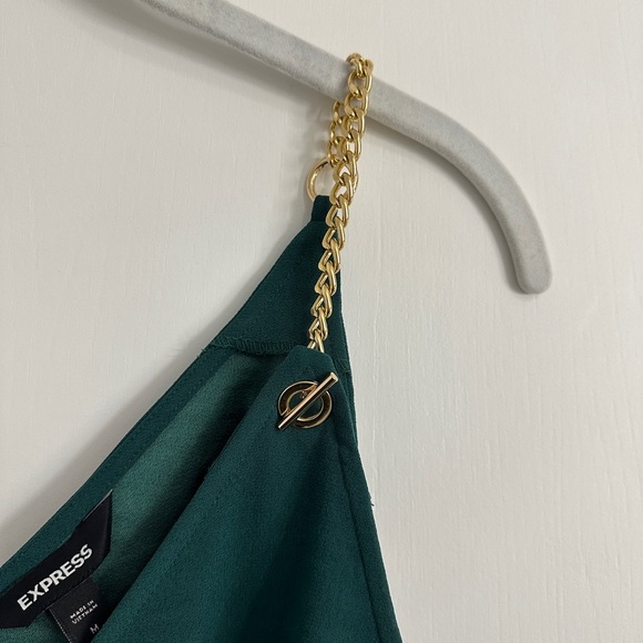 express green downtown cami with gold chain strap sleeve - Picture 2 of 4